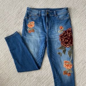 Chico’s Embroidered Jeggings - Size 10R